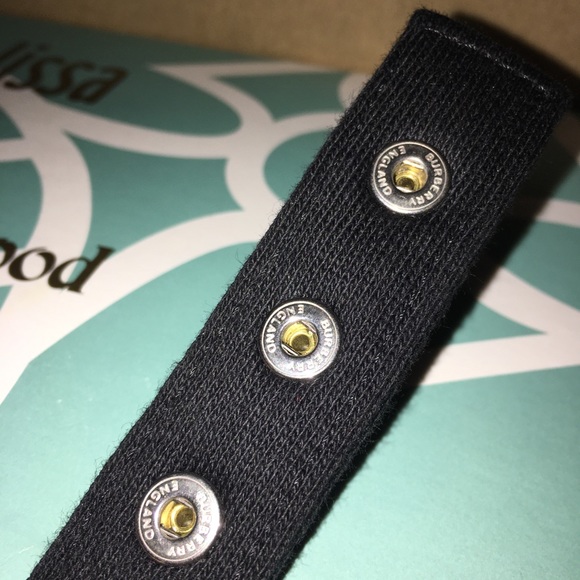 Woman’s Burberry Hat - Picture 4 of 6